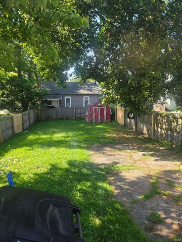 906 Hudson Street, Elkhart, IN 46516