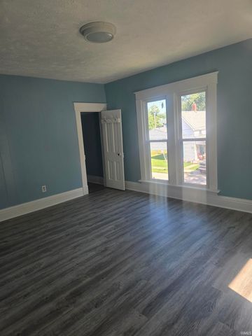 906 Hudson Street, Elkhart, IN 46516