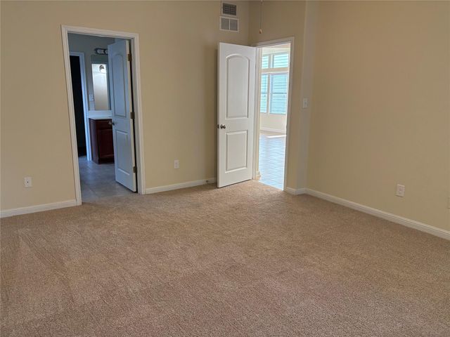 1076 Sanders, Kyle, TX 78640