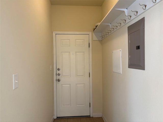 1076 Sanders, Kyle, TX 78640