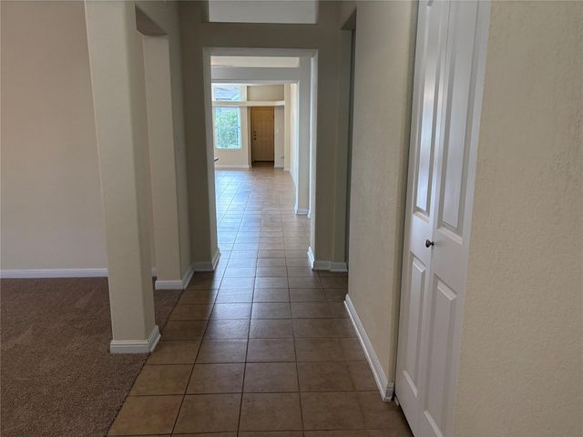 1076 Sanders, Kyle, TX 78640