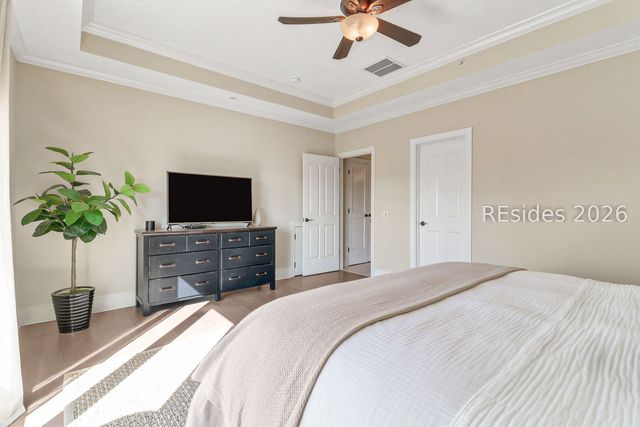 22 Folly Field Road 5, Hilton Head Island, SC 29928