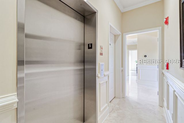 22 Folly Field Road 5, Hilton Head Island, SC 29928