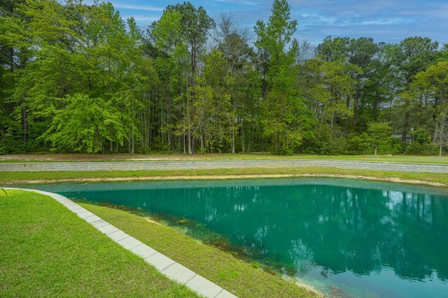 2004 Callaway Circle, Hanahan, SC 29410