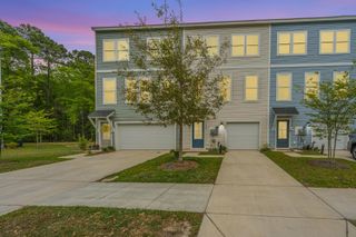 2004 Callaway Circle, Hanahan, SC 29410