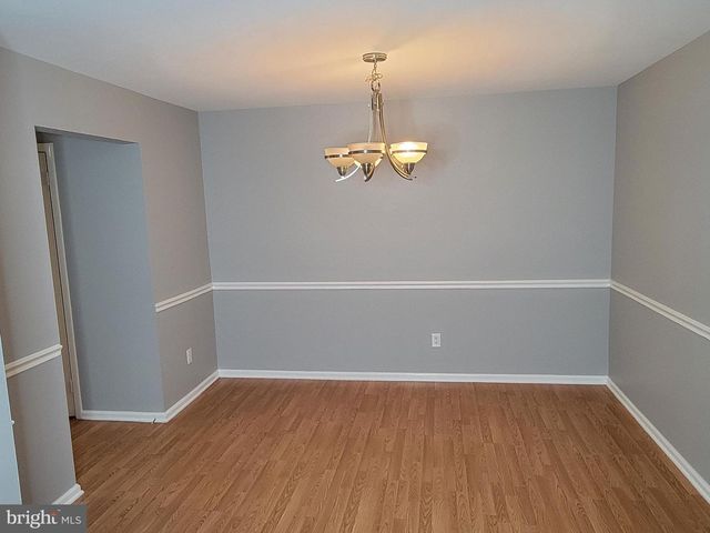 2904 SAXONY DR, Mount Laurel, NJ 08054