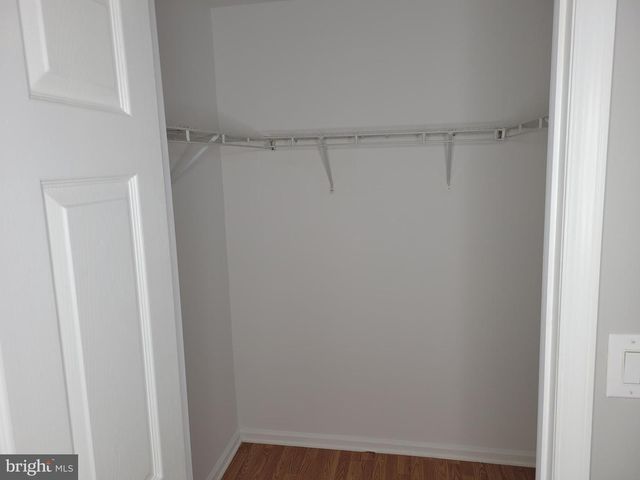 2904 SAXONY DR, Mount Laurel, NJ 08054