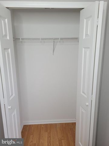 2904 SAXONY DR, Mount Laurel, NJ 08054