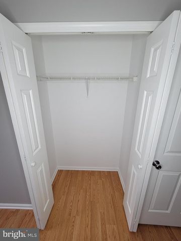 2904 SAXONY DR, Mount Laurel, NJ 08054