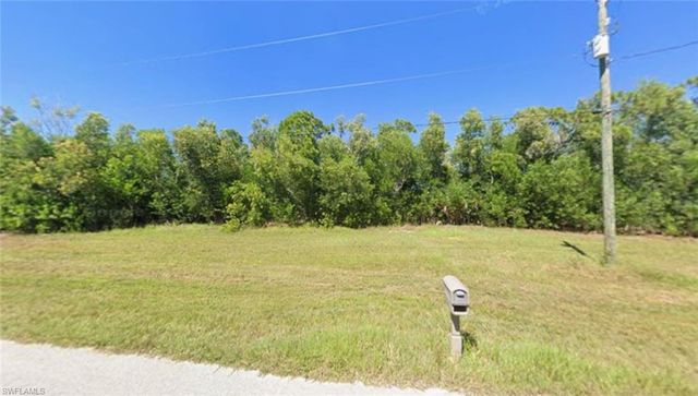 3925 NW 46th ST, Cape Coral, FL 33993