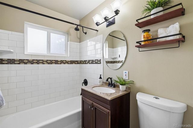 2811 S Yates Street, Denver, CO 80236