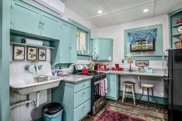 2019 Avenue M rear, Galveston, TX 77550