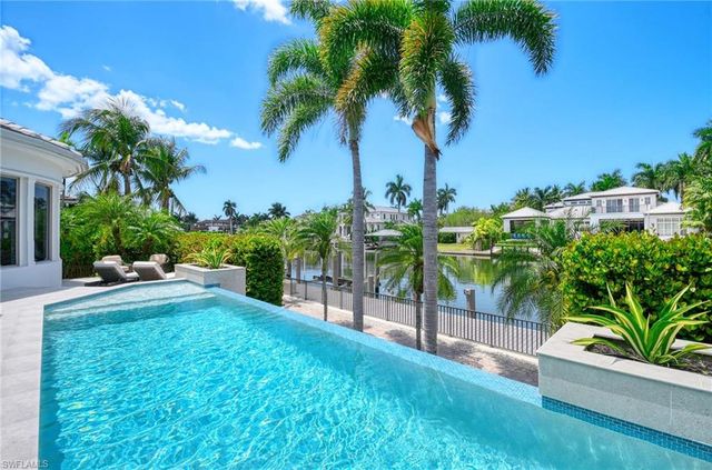 1888 6th ST S, Naples, FL 34102