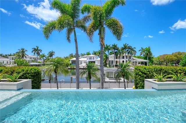 1888 6th ST S, Naples, FL 34102