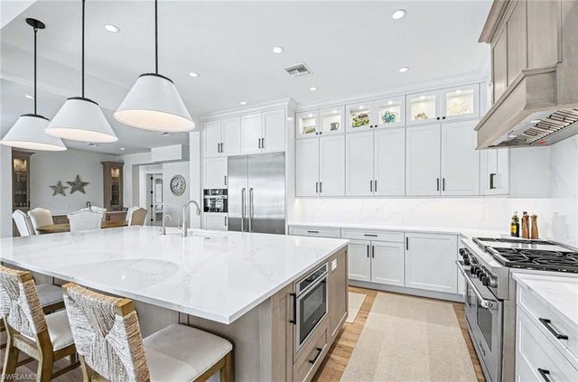 1888 6th ST S, Naples, FL 34102