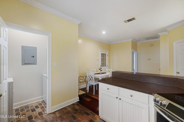 14 Fleur De Lis, Hattiesburg, MS 39402