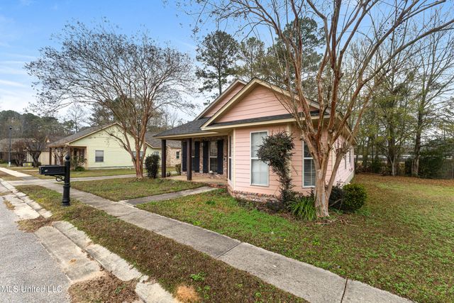 14 Fleur De Lis, Hattiesburg, MS 39402