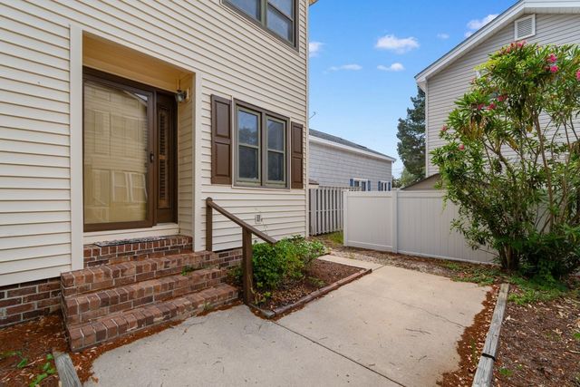 4519 Hedrick St., Myrtle Beach, SC 29582