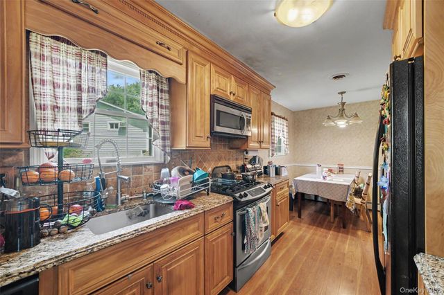 1 Austin Court, Monroe, NY 10950