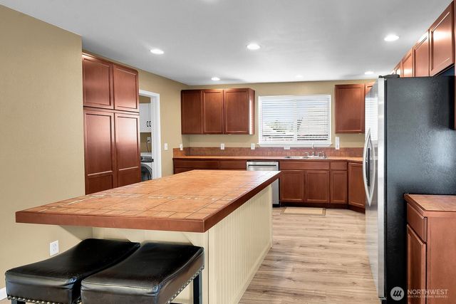 208 5th Street, Sultan, WA 98294