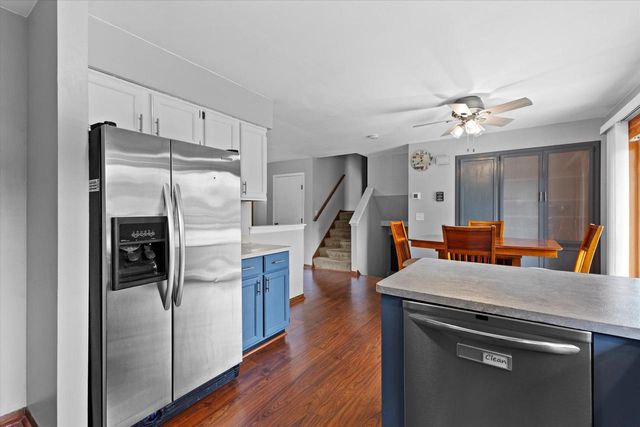 2332 Hughes LANE, Waukesha, WI 53188