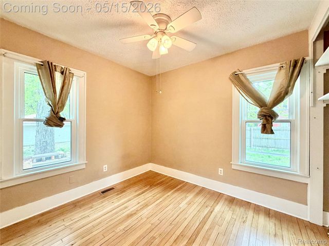1331 South Boulevard W, Troy, MI 48098