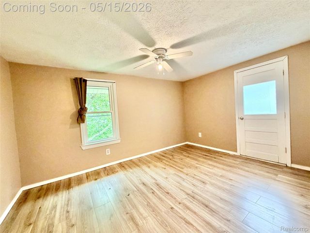 1331 South Boulevard W, Troy, MI 48098