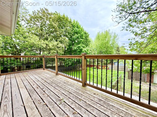1331 South Boulevard W, Troy, MI 48098
