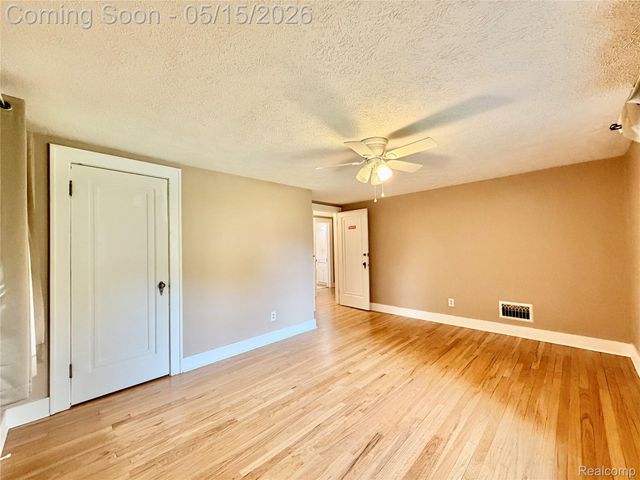 1331 South Boulevard W, Troy, MI 48098