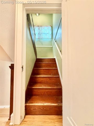 1331 South Boulevard W, Troy, MI 48098