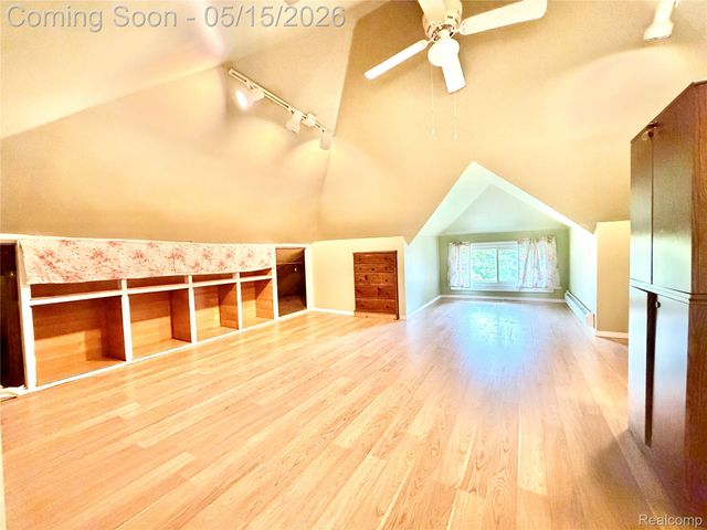 1331 South Boulevard W, Troy, MI 48098