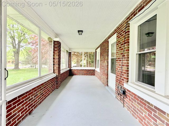 1331 South Boulevard W, Troy, MI 48098