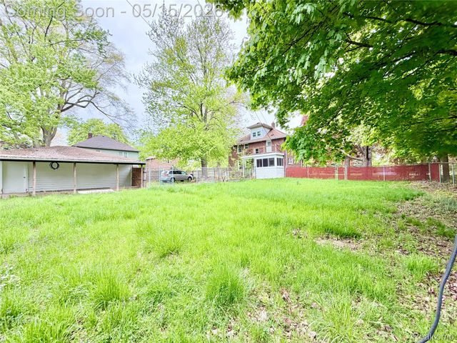 1331 South Boulevard W, Troy, MI 48098