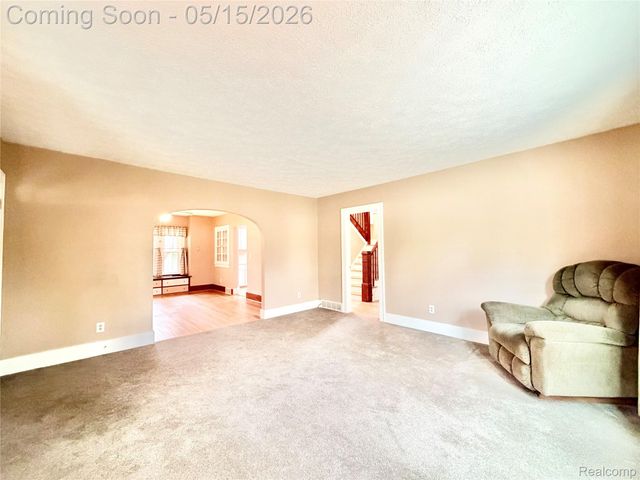 1331 South Boulevard W, Troy, MI 48098