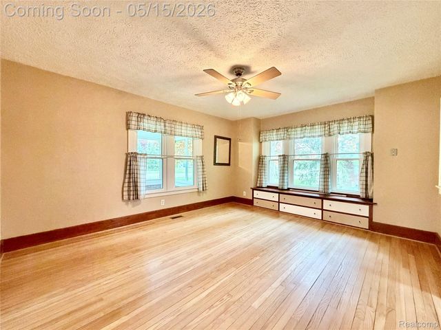 1331 South Boulevard W, Troy, MI 48098