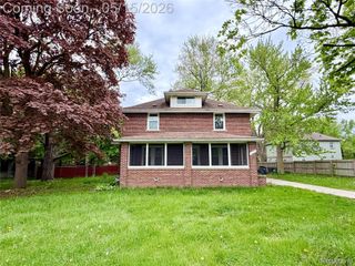 1331 South Boulevard W, Troy, MI 48098