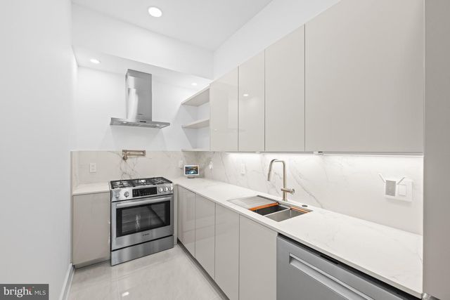 2321 N RICHMOND ST, Arlington, VA 22207