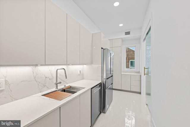 2321 N RICHMOND ST, Arlington, VA 22207