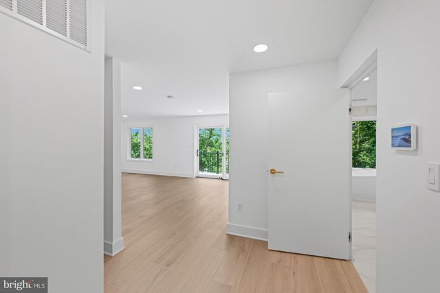 2321 N RICHMOND ST, Arlington, VA 22207