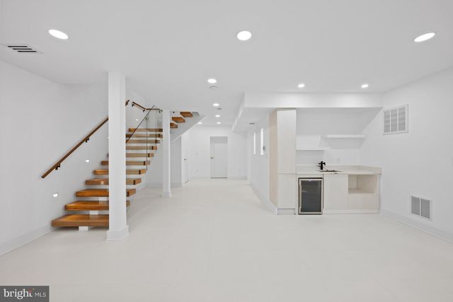 2321 N RICHMOND ST, Arlington, VA 22207