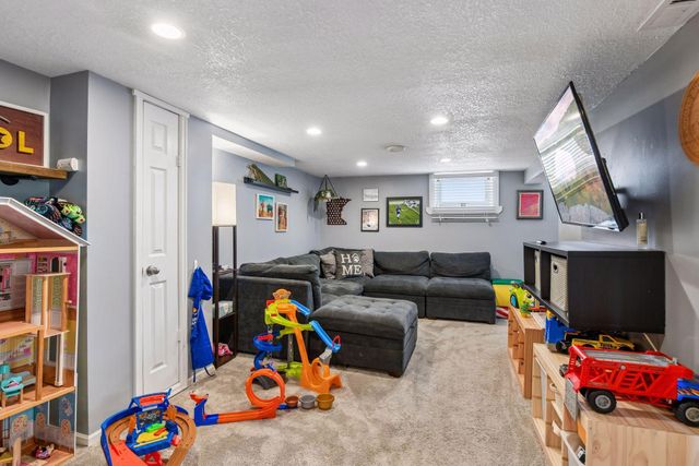 4152 Adair Avenue N, Robbinsdale, MN 55422