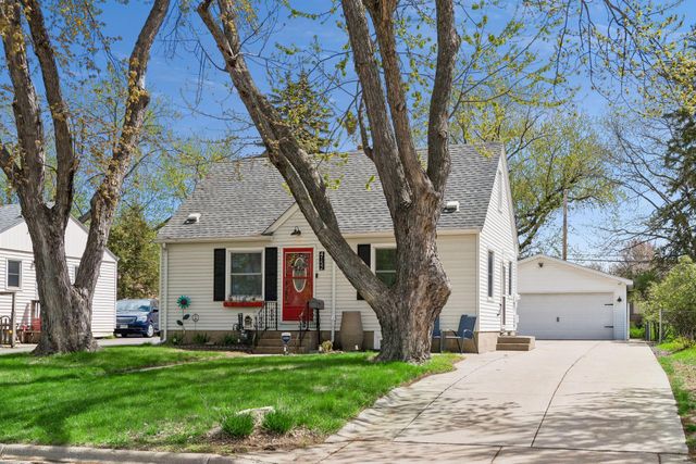 4152 Adair Avenue N, Robbinsdale, MN 55422