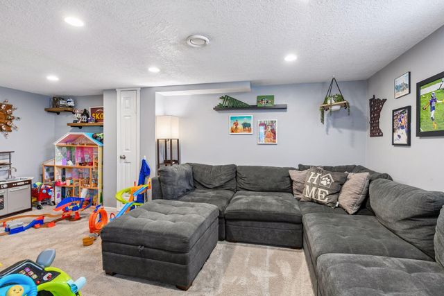 4152 Adair Avenue N, Robbinsdale, MN 55422