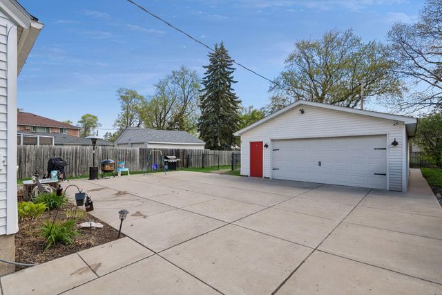 4152 Adair Avenue N, Robbinsdale, MN 55422