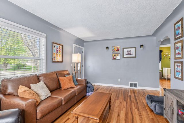 4152 Adair Avenue N, Robbinsdale, MN 55422