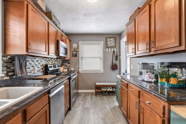 4152 Adair Avenue N, Robbinsdale, MN 55422
