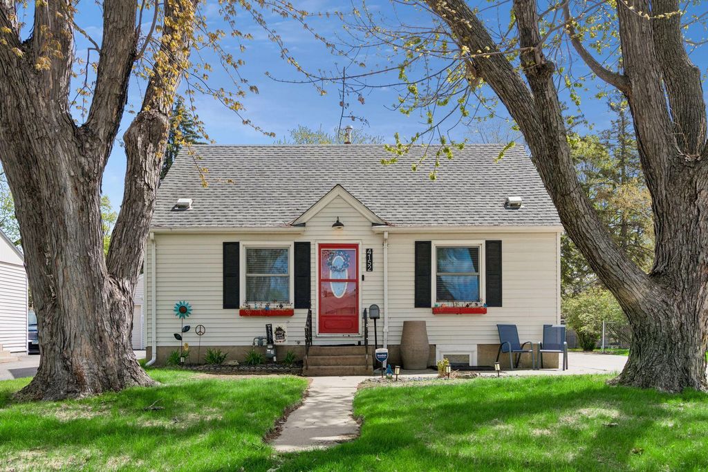4152 Adair Avenue N, Robbinsdale, MN 55422