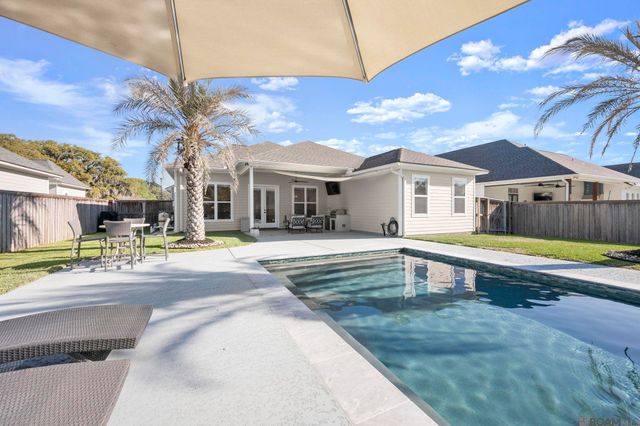 12696 Solemn Oaks Ave, Baton Rouge, LA 70818