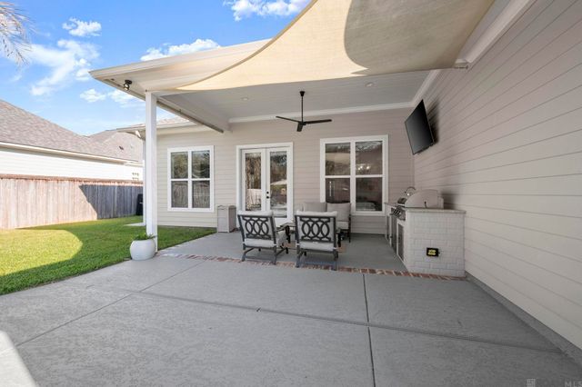 12696 Solemn Oaks Ave, Baton Rouge, LA 70818