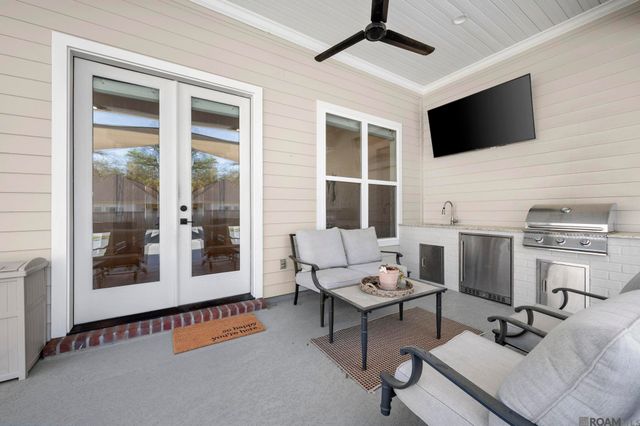 12696 Solemn Oaks Ave, Baton Rouge, LA 70818